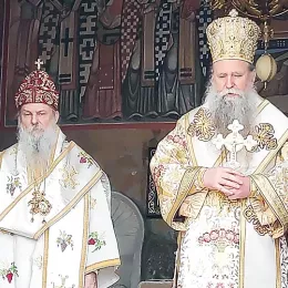 Епископи Јоаникије и Јован у Дајбабама служили помен оцу Луки (Анићу)