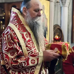 Архијерејска Литургија у Ђурђевим Ступовима