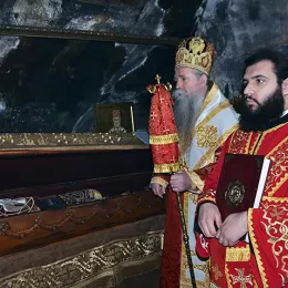 Владика Јоаникије богослужио у Горњем Острогу у Недјељу о митару и фарисеју