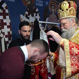 Владика Јоаникије богослужио у Горњем Острогу у Недјељу о митару и фарисеју