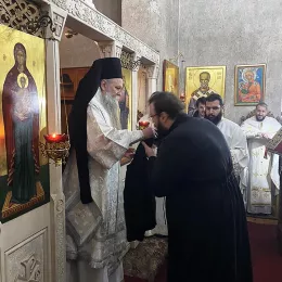 Епископ Јоаникије служио у манастиру Ђурђеви Ступови
