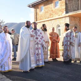 Епископ Методије на Сретење Господње служио Литургију у цркви Вазнесења Господњег у Драговољићима