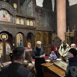 Братство православне омладине Светог Василија посјетило манастир Јасеновац и  Бањалучке светиње