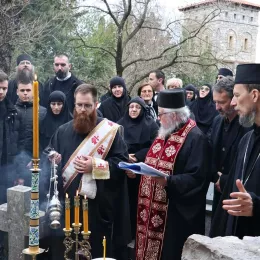 Света архијерејска Литургија и помен блаженопочившем Владики Атанасију