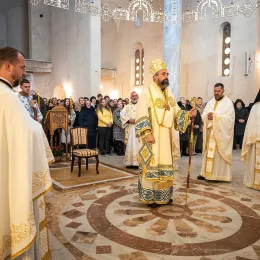Епископ Методије богослужио у Саборном храму Преподобног Симеона Мироточивог