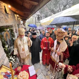 Владика Кирило на Немањином граду