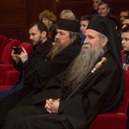 Саборни храм у Беранама подиже се полако ка Небу, показујући да још увијек гори кандило, које је запалио Свети Симеон Мироточиви