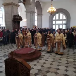 Литургија у Саборном храму у Никшићу