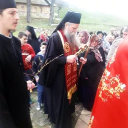 Свечана литија и бденије уочи празника Цвијети у манастиру Ђурђеви Ступови