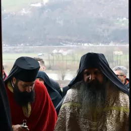 Заупокојена Литургија и опијело игуманији Евангелији