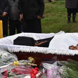 Заупокојена Литургија и опијело игуманији Евангелији