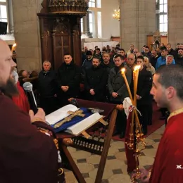 Литургијско сабрање и помен Владици хаџи Сави Косановићу