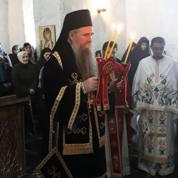 Епископ Јоаникије служио Литургију у манастиру Мајсторовина