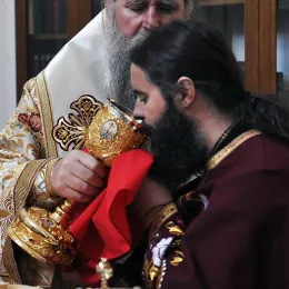 Епископ Јоаникије у Никшићу служио Литургију и помен жртавама НАТО бомбардовања 1999.