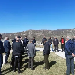 Владика Јоаникије обишао цркву у Врбици