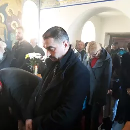 Литургија у Златешу