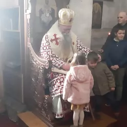 Епископ Јоаникије богослужио у Ђурђевим Ступовима