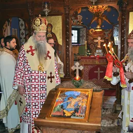 Епископи Јоаникије и Јован богослужили у Острогу у Недјељу о страшном суду