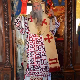 Епископи Јоаникије и Јован богослужили у Острогу у Недјељу о страшном суду