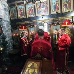 Литургија у цркви Светих Апостола Петра и Павла у Бијелом Пољу 