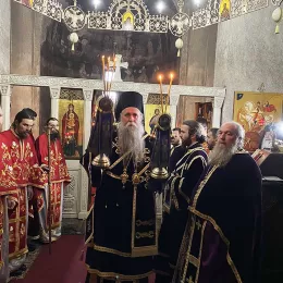Епископ Јоаникије служио у манастиру Ђурђеви Ступови