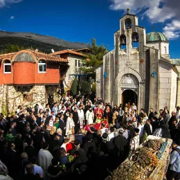 Епископ Јоаникије на сахрани владике Атанасије