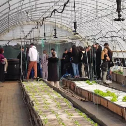 Пластенике аквапоније у Мушовини код Никшића посјетили ученици ССШ из Подгорице