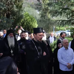 Света архијерејска Литургија и Парастос блаженопочившем Владики Атанасију