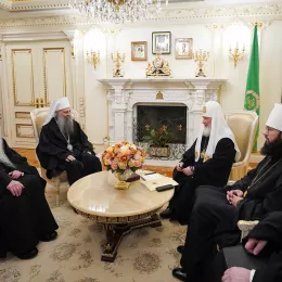 Патријарх Порфирије разговарао са патријархом Кирилом