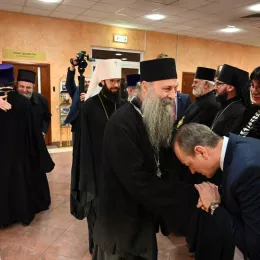 Патријарх српски Порфирије допутовао у Москву