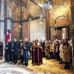 Група вјерника из Никшића посјетила светиње Косова и Метохије