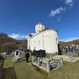 Литургију у Павином Пољу служио Епископ г. Методије