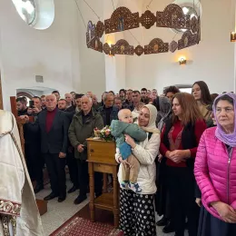 Литургију у Павином Пољу служио Епископ г. Методије