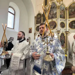 Литургију у Павином Пољу служио Епископ г. Методије