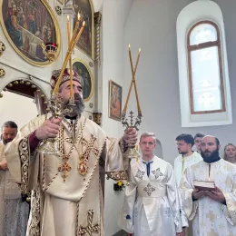 Литургију у Павином Пољу служио Епископ г. Методије