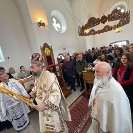 Литургију у Павином Пољу служио Епископ г. Методије