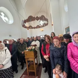 Литургију у Павином Пољу служио Епископ г. Методије