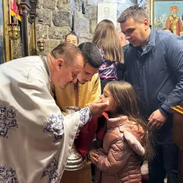 Литургија у недјељу у цркви Светих апостола Петра и Павла