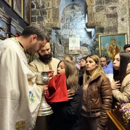 Литургија у цркви Светих Апостола Петра и Павла