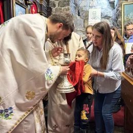 Литургија у цркви Светих Апостола Петра и Павла