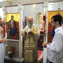 Митрополит Амфилохије и Епископ Јоаникије служили Литургију у манастиру Мајсторовина