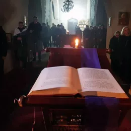 Царски часови служени у Ђурђевим Ступовима