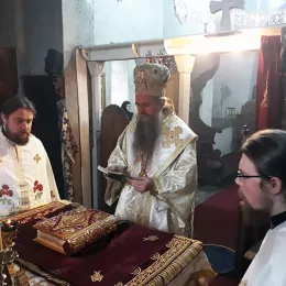 Литургија у манастиру Ђурђеви Ступови