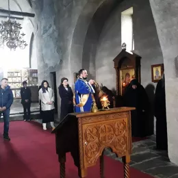 Епископ Јоаникије на Велику сриједу служио у манастиру Ђурђеви Ступови