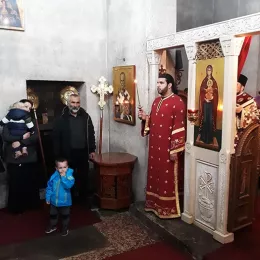 Изношење плаштанице у Ђурђевим Ступовима