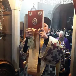 Изношење плаштанице у Ђурђевим Ступовима