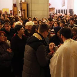 Васкршња поноћна Литургија у никшићком Саборном храму