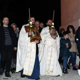 Васкршња поноћна Литургија у никшићком Саборном храму