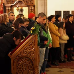 Васкршња поноћна Литургија у никшићком Саборном храму