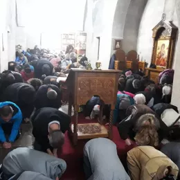 Света Тајна Јелеосвећења служена у Ђурђевим Ступовима